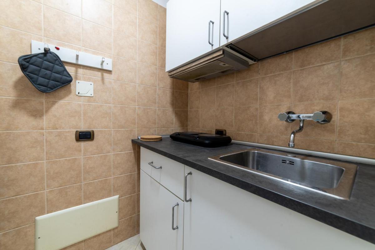 Via Atri 25 Apartment Napoli Bagian luar foto