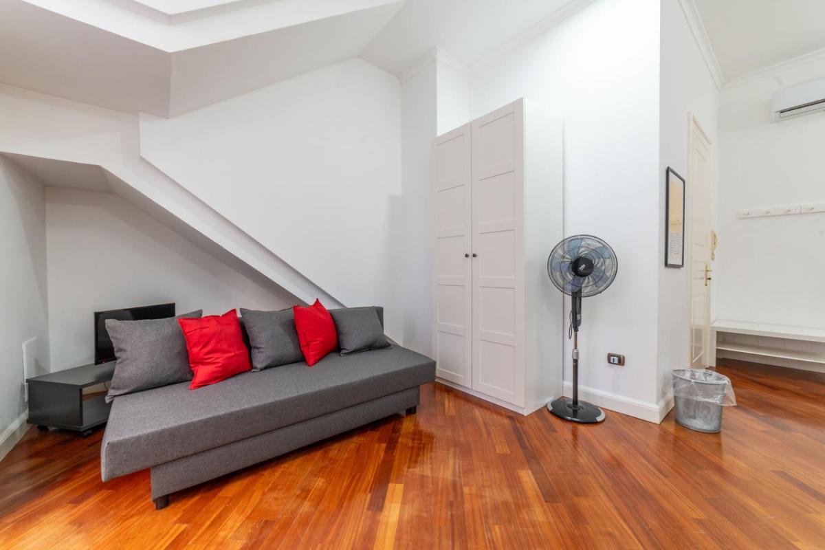 Via Atri 25 Apartment Napoli Bagian luar foto